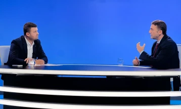 Бујар Османи: Општината е претворена во партиско седиште, партиски состаноци се држат во советот