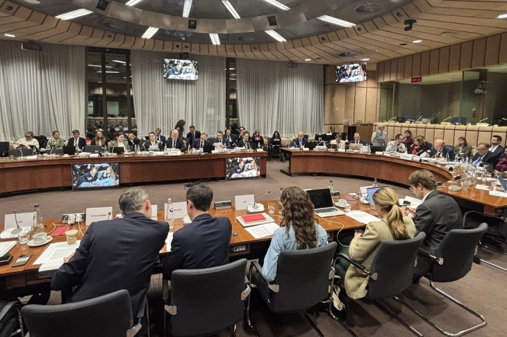 ЕП и земјите членки постигнаа компромис за Програмата за европската одбранбена индустрија 