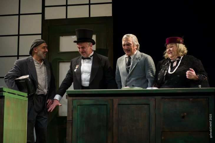 „Хуморот е кисел, балканската реалност непроменета“ - „Народен пратеник“ на МНТ со овации во Брчко