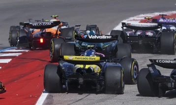 Пјастри и Норис се судрија во првиот круг од спринтот во Остин