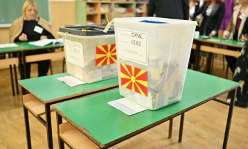 Во општините Охрид и Дебрца до 15 часот гласале 32,36 односно 43,33 отсто од граѓаните