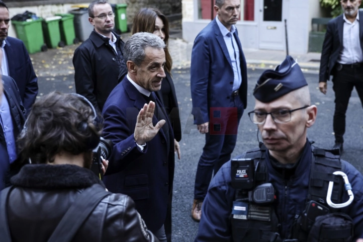 Sarkozi fillon të vuajë dënimin me pesë vjet burg