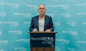 Mendi Qyra falënderon qytetarët për mbështetjen, akuzoi kundërshtarin për presion ndaj qytetarëve dhe të punësuarve në administratë