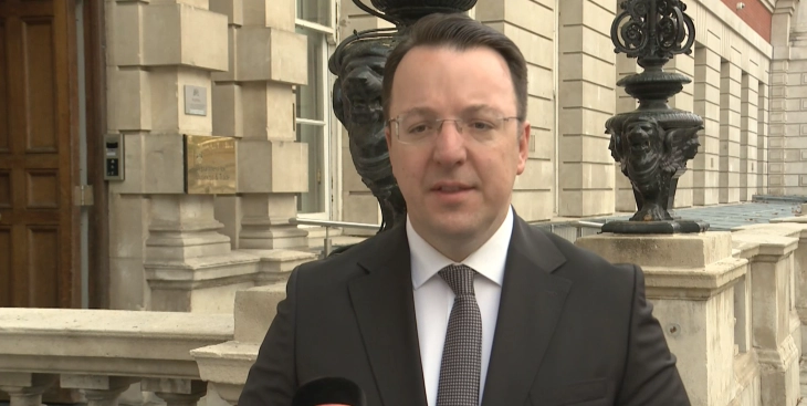 Николоски: Со Велика Британија сериозно сме посветени на реализација на Договорот Влада со Влада