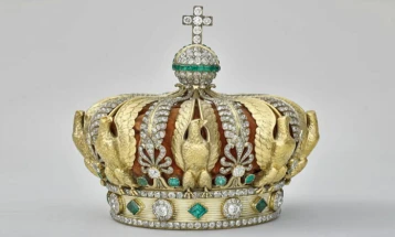 Крадците на накитот од музејот Лувр предизвикале штета од 88 милиони евра, проценува париска обвинителка