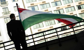 Сијарто: Суд што ги штити саботерите на „Северен тек“ не може да го уапси Путин