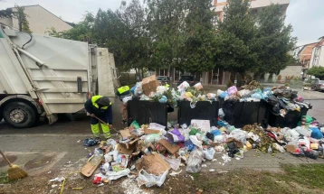 Герасимовски: Во две смени работат нашите хигиeничари, Комунална хигиена мора да се освести ни се спрема катастрофа