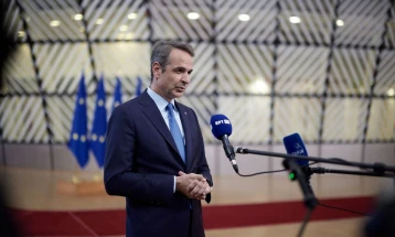 Мицотакис на Самитот на ЕУ ќе ја нагласи потребата европската одбрана да обезбедува заштита за сите земји-членки