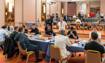 Алкалоид во последното коло влегува со шанса за медал