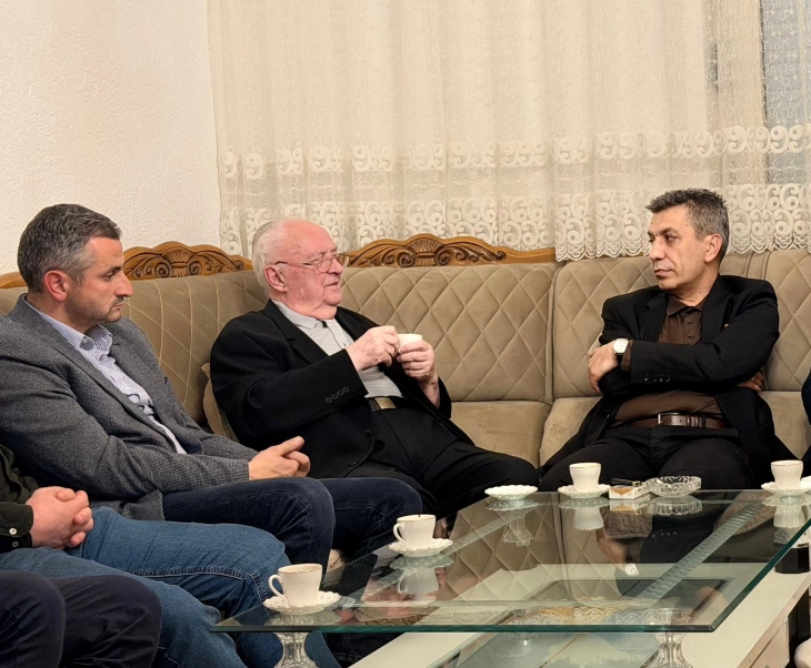 Alternativa: Krenaria e Dibrës, gjeneral Gëzim Ostreni pret në konak Mexhitin dhe Melën