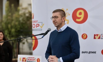 Mickoski: Rosomani ka kryetar komune, i cili nuk e meriton besimin e qytetarëve