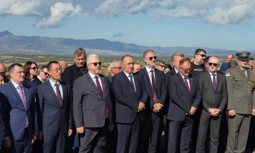 BDI: Sindromin e Gazimestanit VLEN e manifestoi me ambasadorin rus dhe rusofilin Stoiljkoviq