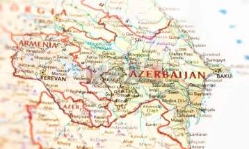 Armenia hap rrugë tranziti për kamionët e Azerbajxhanit në Turqi