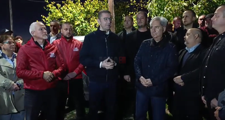 Mickoski: Më 2 nëntor dilni të votoni që të mund t'i vazhdojmë projektet reformuese në Zërnovc dhe Çeshinovë-Obleshevë