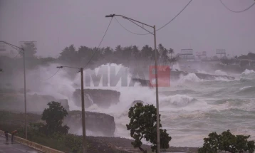 Shtatë persona e kanë humbur jetën në uraganin Melisa, i cili po afrohet drejt bregut perëndimor të Xhamajkës