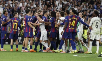 Pedri dhe Jamal e heqin Karvahalin nga profilet e tyre në rrjetet sociale