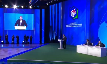 Лавров: Европа се подготвува за војна