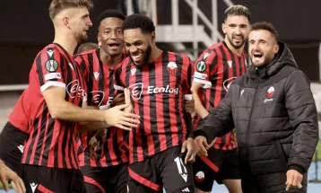 УЕФА парично ја казни Шкендија за транспаренти со неспортска содржина