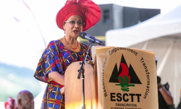 Парламентот на Венецуела ја прогласи премиерката на Тринидад и Тобаго за персона нон грата