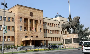 Ученици од „Алгоритам Центар“ - Скопје на едукативен настан „Имам став!“ во Собранието