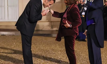 Siljanovska Davkova attends dinner hosted by Macron in honour of leaders participating in Paris Peace Forum