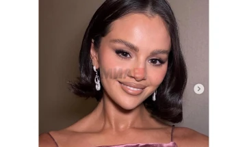 Selena Gomez për të tretin vit radhazi me solemnitet bamirësie për Fondacionin e saj