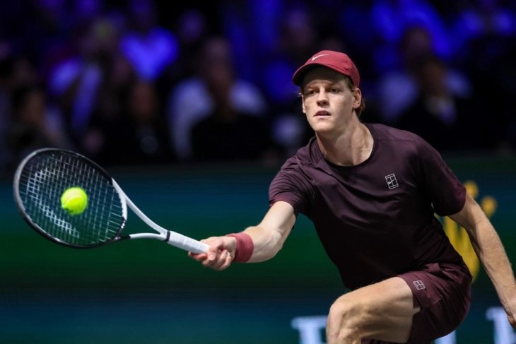 Победи за Синер и Медведев на Мастерсот во Париз