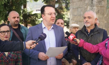 Николоски: Во Крушево ќе се гради спортска сала и обиколница, ќе ги рехабилитираме и патиштата