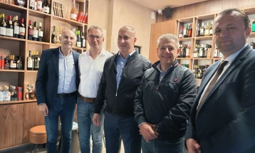 Претставници на Сојуз на стопански комори во посета на Македонски семејни винарии 