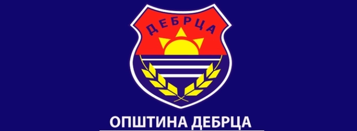 Во Дебрца избирачките места отворени навреме