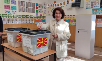 Сиљановска-Давкова: По изборите градоначалниците и советниците треба да се фатат за работа