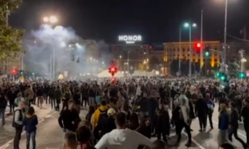 Студенти во блокада: Дијана Хрка не смее да остане сама