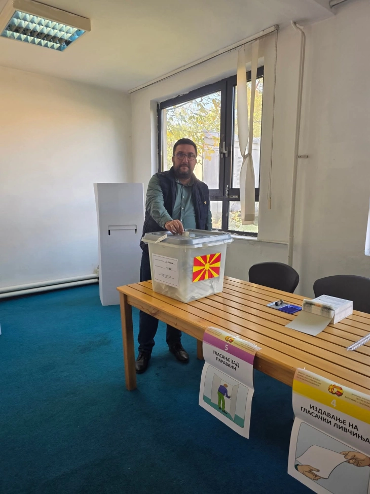 По два мандата, Петров ја честита победата на Димитриева за градоначалник на Демир Капија 