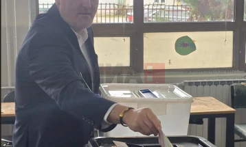 Imeri i falenderon dibranët për mbështetjen e dhënë dhe i uroi Melës zgjedhjen për kryetar të komunës