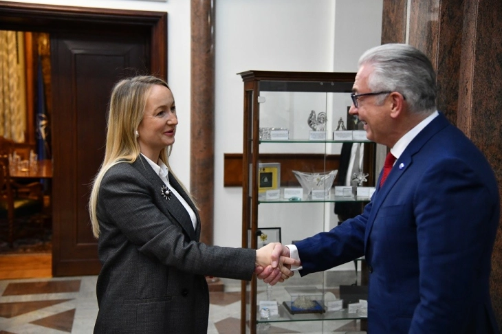 Petrushevska - Rusopulos: Së bashku ekzistojmë, por të ndarë shkatërrohemi