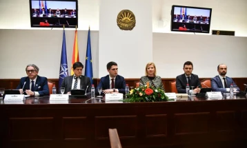 Евроамбасадорот Рокас ќе го презнтира извештајот на ЕК во Собранието