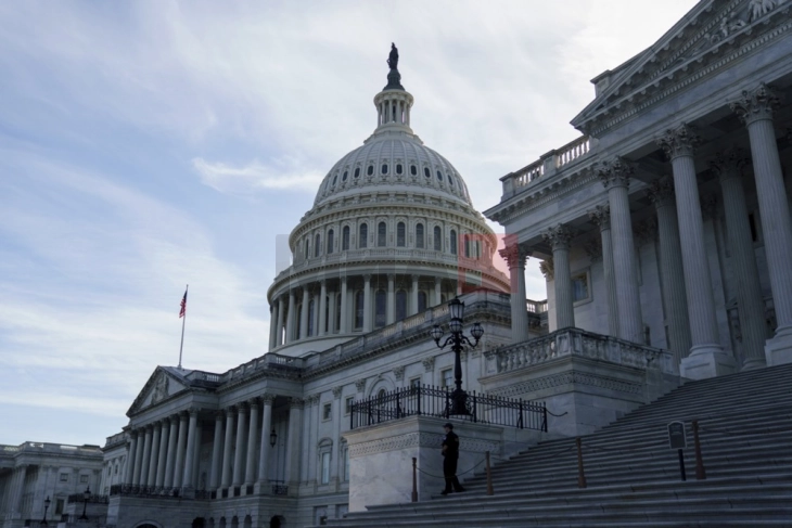 Сенатот на САД 14-ти пат по ред го одби привремениот предлог-буџет