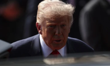 Трамп: Изборните порази на републиканците се должат на парализата на буџетот и фактот дека моето име не беше на гласачкото ливче