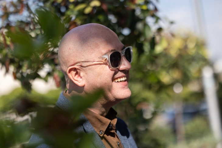 „Ноември“ - дебитантска стихозбирка на Игор Анѓелков