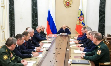 Moscow weighs nuclear tests as Putin orders feasibility review