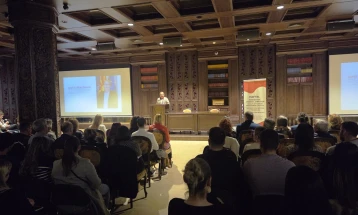 Во Скопје се одржува меѓународен студентски симпозиум посветен на предизвиците во новиот свет на дигиталната ера