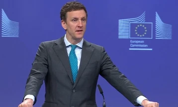 ЕК одби да го коментира отпуштањето на италијански новинар по поставено прашање до неа 