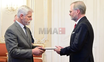 Чешкиот претседател Павел ја прифати оставката на Владата на Фијала