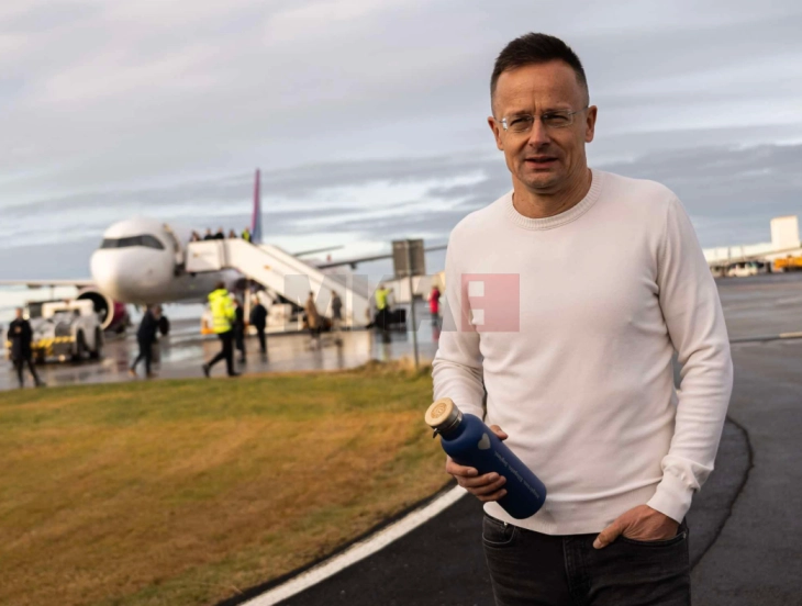 Sijarto: Hungaria përgatit një marrëveshje me kompaninë amerikane për ndërtimin e një stacioni hapësinor