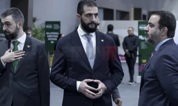 САД ги укинаа санкциите против сирискиот претседател Ал Шара