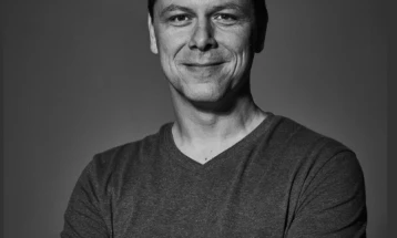 Режисерот Сергеј Станојковски за МИА: „Македонија е сериозен и доверлив партнер и може да е рамноправна во европските културни процеси“