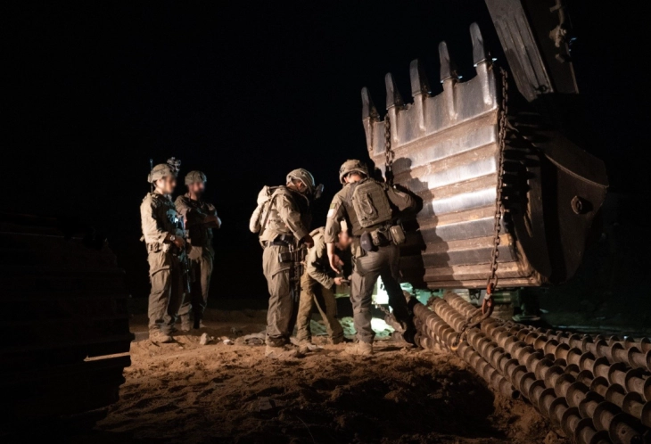 ИДФ соопштија дека уништиле четири тунели на Хамас во Кан Јунис