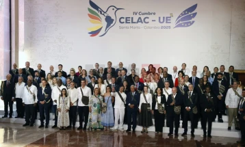 На самитот Латинска Америка – ЕУ со декларација отфрлена „употребата на сила“