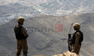 Armata pakistaneze vrau 20 militantë