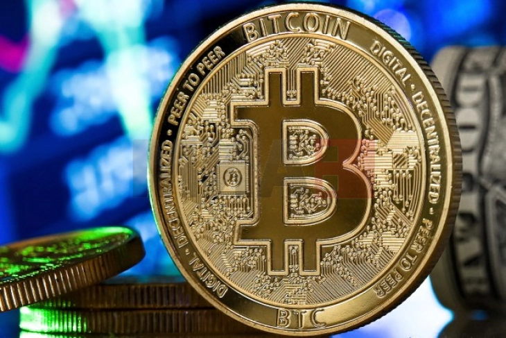 Bitkoini tejkalon vlerën prej 92.000 euro